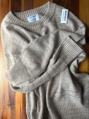 OLD NAVY TALL Crewneck Sweater - Light Beige